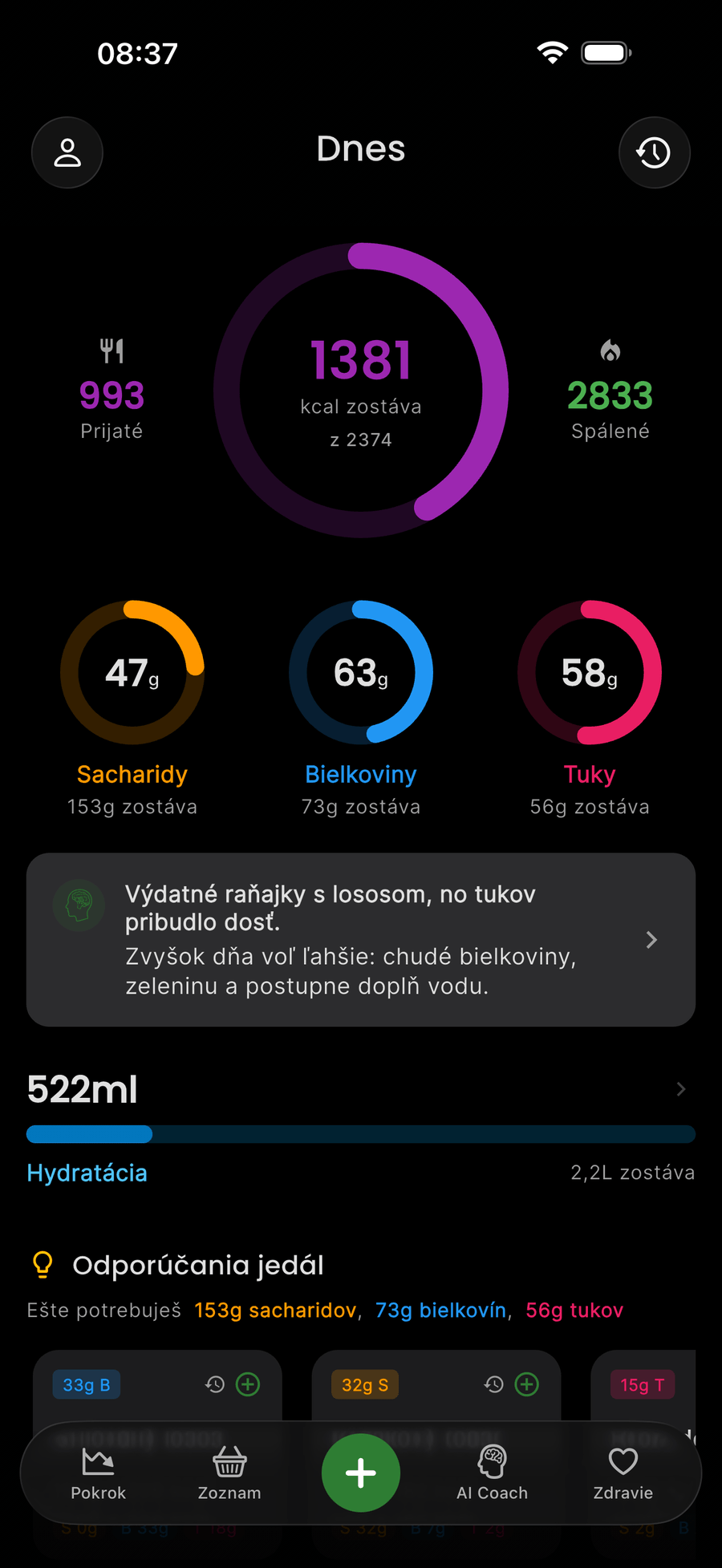 Počítadlo kalórií AI Food Coach na iPhone: dnešný kruh kalórií so zostávajúcimi, prijatými a spálenými kcal, kruhy sacharidov, bielkovín a tukov a rada od AI Coacha